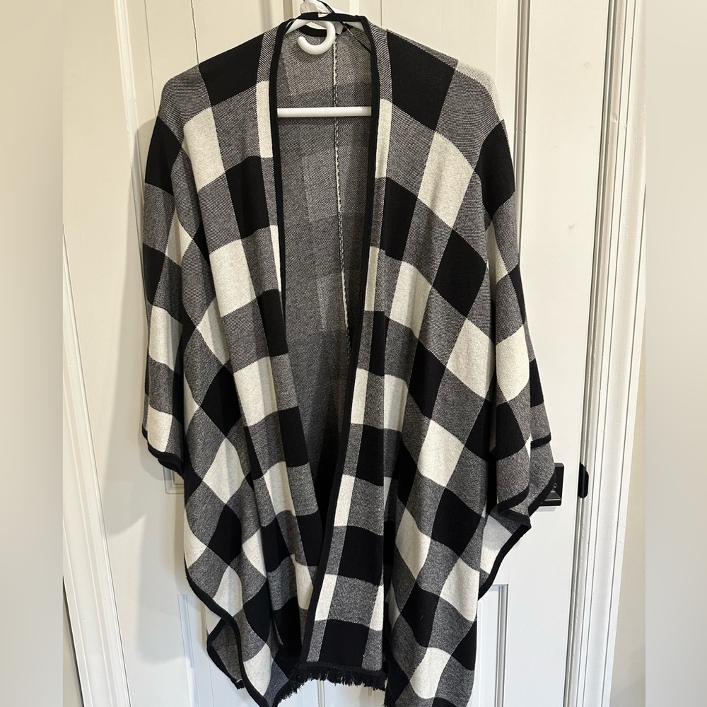 Kensie Checkered Shall